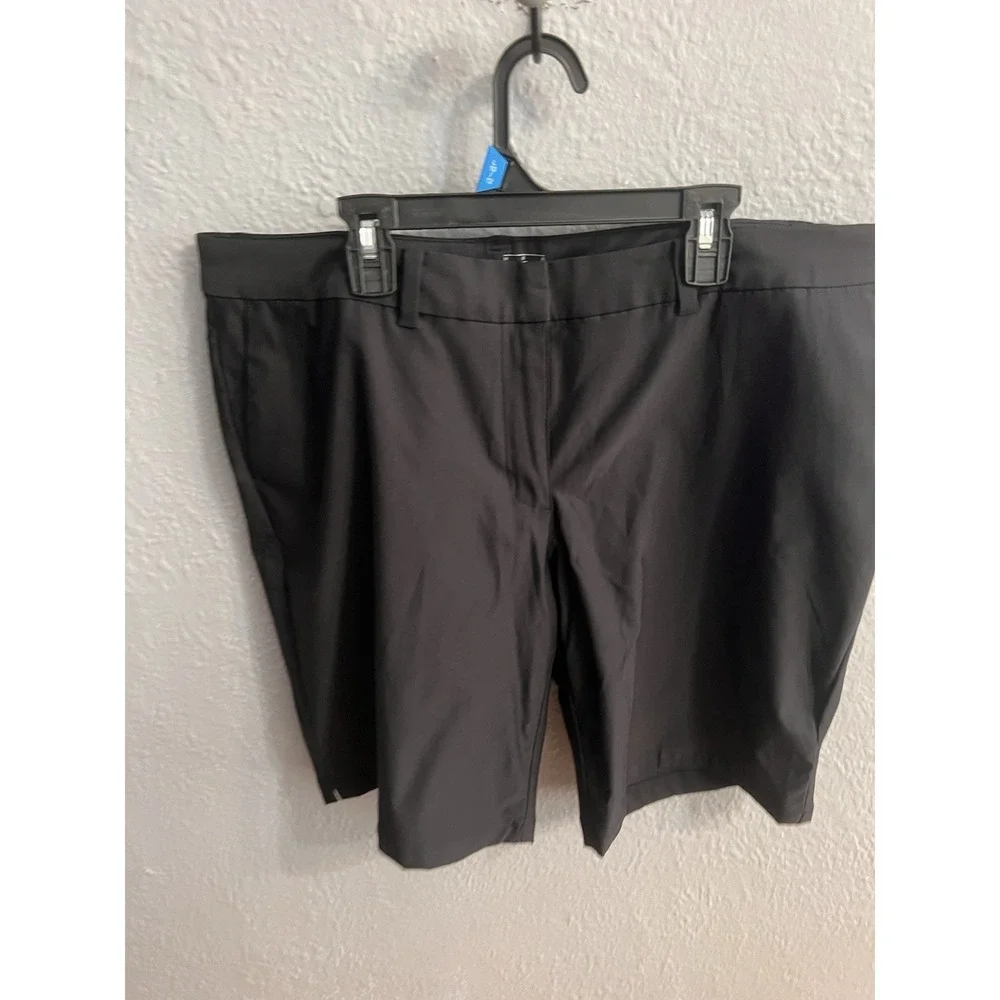 Nike Womens Dri Fit Bermuda Sport Shorts Size 14  Black